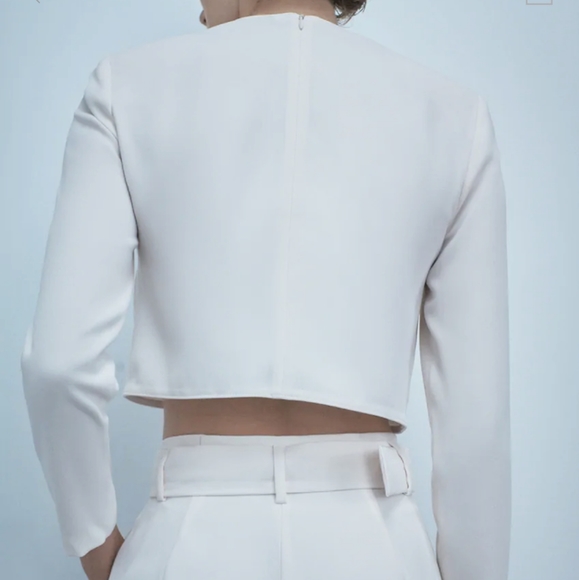 🔥LOWEST Zara CROP Top with Shoulder Pads - Picture 2 of 7